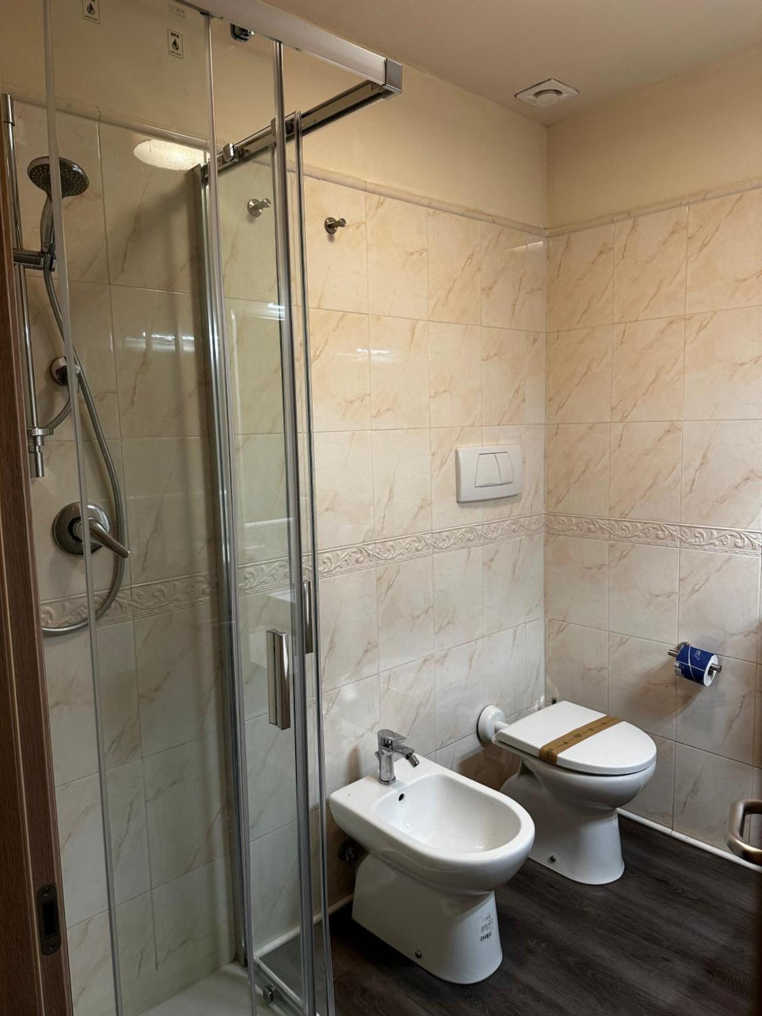 Pfa Hotel فياريجيو المظهر الخارجي الصورة
